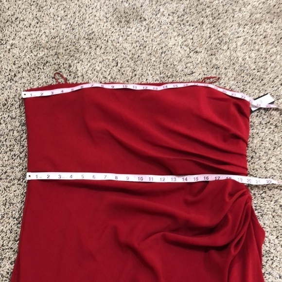 NWT Badgley Mischka Beauty in A Bottle Gown Formal Dress Red Size 22 Strapless - Picture 7 of 8